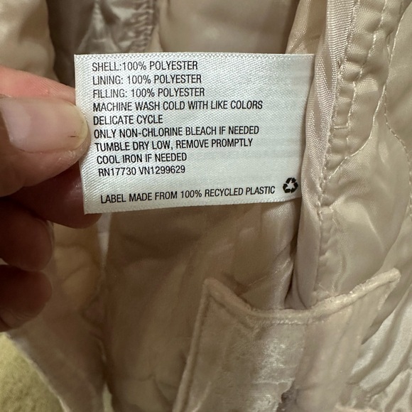 Knox Rose Women's Quilted Velour Jacket in Ivory - Picture 6 of 8